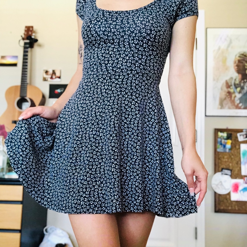 Brandy Melville floral dress